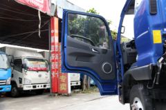 江淮 骏铃V6 160马力 3308轴排半轻卡底盘(HFC1043P91K6C2)