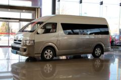 金杯 大海狮 2.4L 139马力 旗舰型 封闭厢式货车