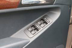 福田 拓陆者S 2.8L柴油 161马力 四驱 双排皮卡(香槟色)