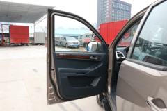 福田 拓陆者S 2.8L柴油 161马力 四驱 双排皮卡(香槟色)