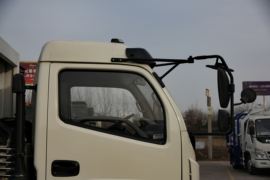 多利卡底盘&nbsp;垃圾运输车外观图片