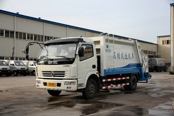 多利卡底盘&nbsp;垃圾运输车外观图片