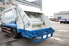 多利卡底盘&nbsp;垃圾运输车上装图片