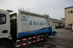 东风多利卡 124马力 4X2 垃圾压缩车(忠华通运牌)(TYJ5080ZYS)