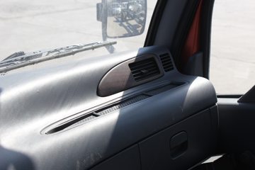 ���� ������D8 124���� 4400�ᵥ���ػ�������ͼƬ