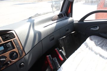 ���� ������D8 124���� 4400�ᵥ���ػ�������ͼƬ