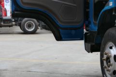 解放 虎V 95马力 3260轴距单排轻卡底盘(CA1047P40K50L1BE4A85)