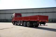陕汽重卡 德龙新M3000 轻量化版 300马力 8X4 9.5米栏板载货车(SX1316GN456)