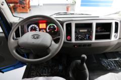 解放 J6F 宽体 124马力 3300轴距 4.21米单排轻卡底盘(CA5041XXYP40K2L1E4A84-3)