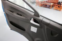 解放 J6F 宽体 124马力 3300轴距 4.21米单排轻卡底盘(CA5041XXYP40K2L1E4A84-3)