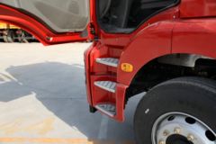 陕汽重卡 德龙新M3000 轻量化版 300马力 8X4 9.5米栏板载货车(SX1316GN456)