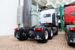 东风柳汽 乘龙M7重卡 高速版 460马力 6X4牵引车(潍柴)(LZ4251QDCA)