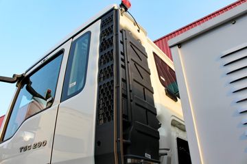 й HOWO T5Gϵؿ 290 8X4 LNGж(ZZ3317M386GE1L)ͼƬ