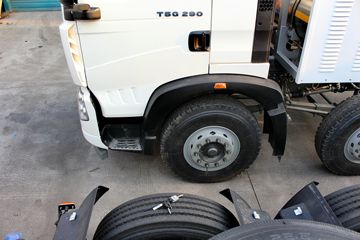 й HOWO T5Gϵؿ 290 8X4 LNGж(ZZ3317M386GE1L)ͼƬ