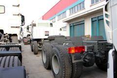 中国重汽 HOWO T5G系重卡 290马力 8X4 LNG自卸车底盘(ZZ3317M386GE1L)