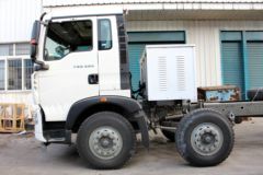 中国重汽 HOWO T5G系重卡 290马力 8X4 LNG自卸车底盘(ZZ3317M386GE1L)