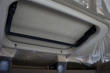 �й����� HOWO T5Gϵ�ؿ� 290���� 8X4 LNG��ж������(ZZ3317M386GE1L)ͼƬ