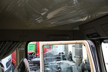 �й����� HOWO T5Gϵ�ؿ� 290���� 8X4 LNG��ж������(ZZ3317M386GE1L)ͼƬ