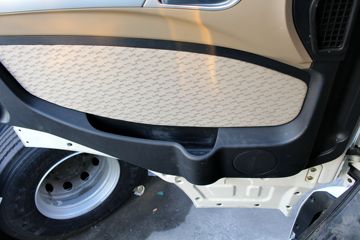 �й����� HOWO T5Gϵ�ؿ� 290���� 8X4 LNG��ж������(ZZ3317M386GE1L)ͼƬ