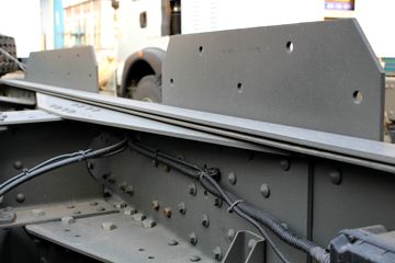 �й����� HOWO T5Gϵ�ؿ� 290���� 8X4 LNG��ж������(ZZ3317M386GE1L)ͼƬ