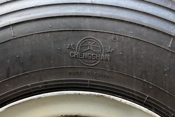 �й����� HOWO T5Gϵ�ؿ� 290���� 8X4 LNG��ж������(ZZ3317M386GE1L)ͼƬ