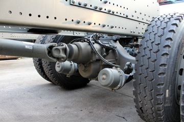 �й����� HOWO T5Gϵ�ؿ� 290���� 8X4 LNG��ж������(ZZ3317M386GE1L)ͼƬ