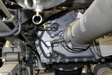 �й����� HOWO T5Gϵ�ؿ� 290���� 8X4 LNG��ж������(ZZ3317M386GE1L)ͼƬ