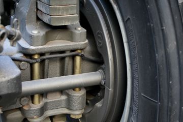 �й����� HOWO T5Gϵ�ؿ� 290���� 8X4 LNG��ж������(ZZ3317M386GE1L)ͼƬ