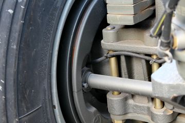 �й����� HOWO T5Gϵ�ؿ� 290���� 8X4 LNG��ж������(ZZ3317M386GE1L)ͼƬ