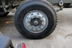 中国重汽 HOWO T5G系重卡 290马力 8X4 LNG自卸车底盘(ZZ3317M386GE1L)