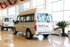 江铃汽车 新世代全顺 2016款 豪华型 136马力 商务车(JX6500TA-L5)