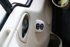江铃汽车 新世代全顺 2016款 标准型 136马力 封闭厢式货车(JX6651T-N5)