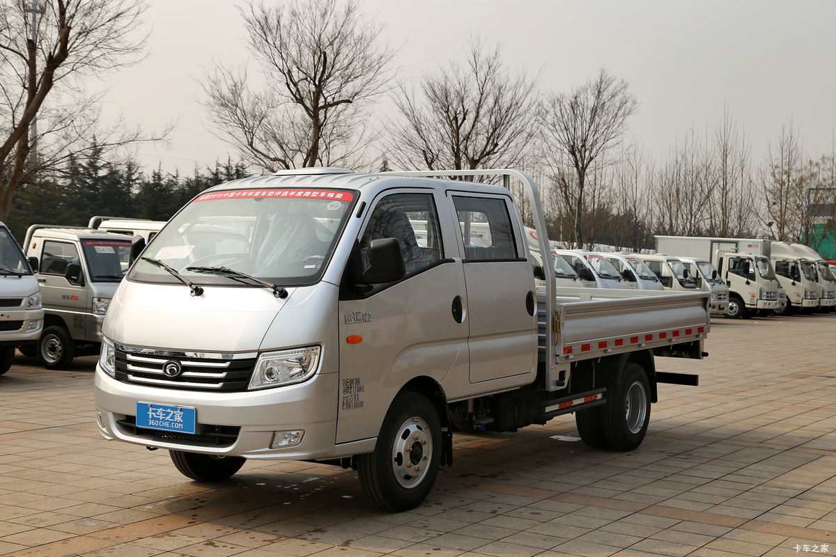 时代汽车 康瑞K2 82马力 3米双排栏板轻卡