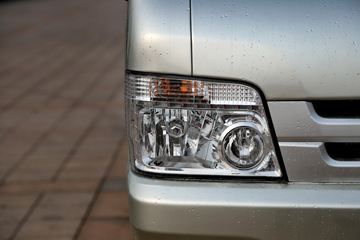 ʱ ԦV1 1.8L 68  Ű΢(BJ1030V5PA4-X2)ͼƬ