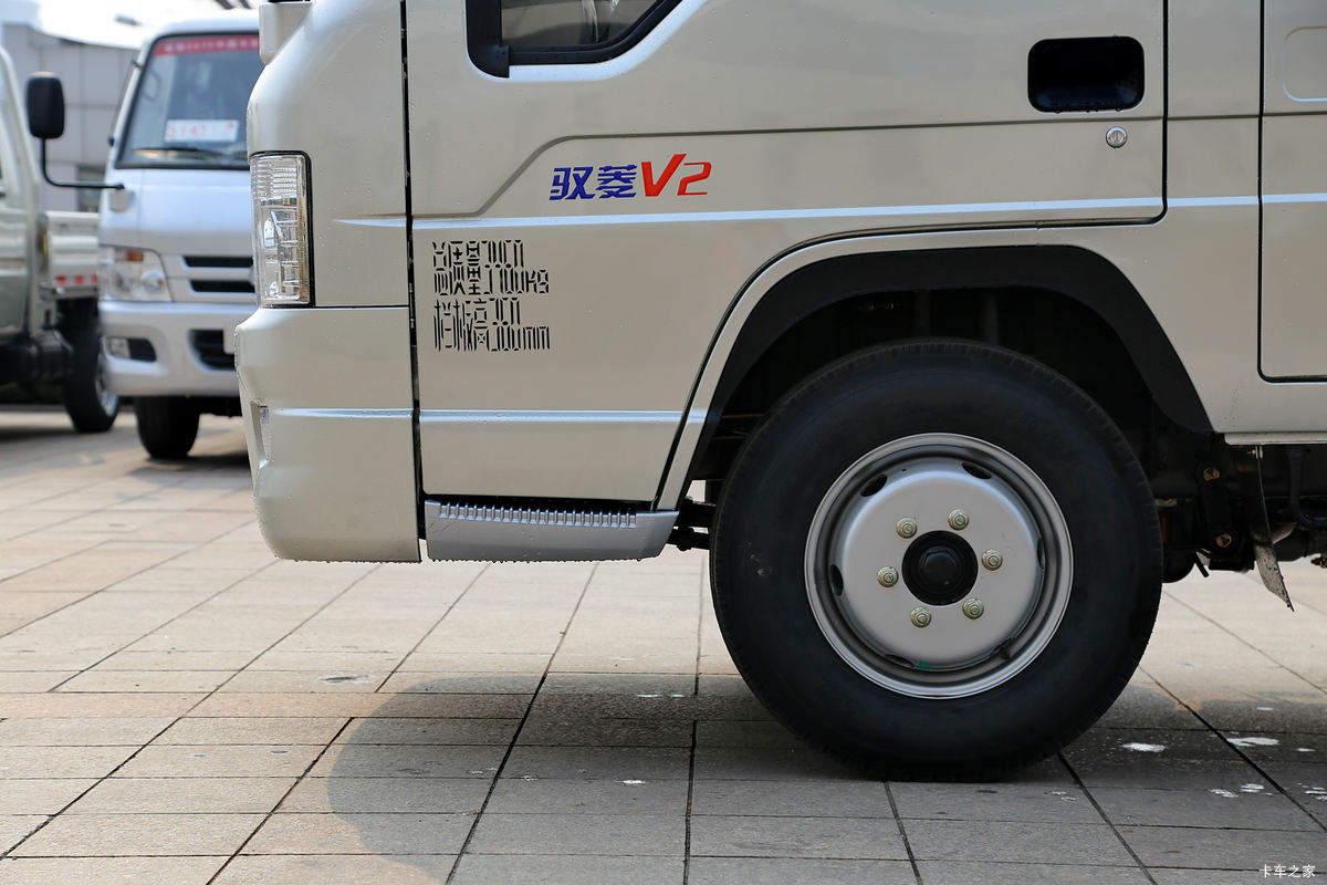 ʱ ԦV2 1.8L 68  ˫΢(BJ1032V4AA4-V3)                                                