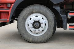 福田 瑞沃中卡 168马力 4X2 7.6米厢式载货车(BJ5165XXY-7)