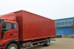 福田 瑞沃中卡 168马力 4X2 7.6米厢式载货车(BJ5165XXY-7)