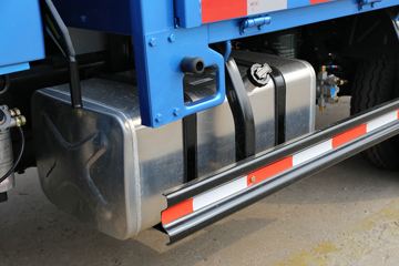 �������� ����7 88���� 4X2 3.27����ж��ͼƬ