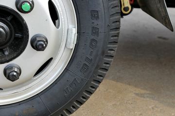 �������� ����7 88���� 4X2 3.27����ж��ͼƬ