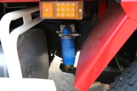 瑞沃Q9&nbsp;自卸车底盘                                                图片