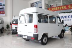 南京依维柯 得意 A35 129马力 封闭厢式货车