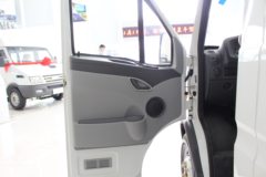 南京依维柯 得意 A32 129马力 商务车 南京依维柯 得意 A32 129马力 商务车