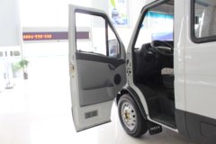 南京依维柯 得意 A32 129马力 商务车 南京依维柯 得意 A32 129马力 商务车