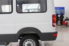 南京依维柯 得意 A32 129马力 商务车 南京依维柯 得意 A32 129马力 商务车