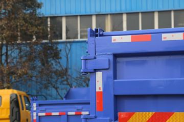 福田瑞沃 金刚 工程型 113马力 3.9米自卸车(BJ3165DKPEA-1)上装图片