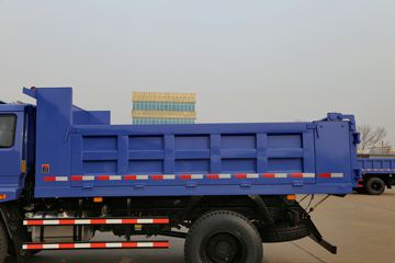 福田瑞沃 金刚 工程型 113马力 3.9米自卸车(BJ3165DKPEA-1)上装图片
