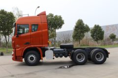 联合卡车 U460重卡 460马力 6X4牵引车(单减桥)(SQR4251D6ZT4-6)