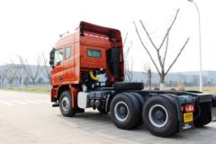 联合卡车 U480重卡 480马力 6X4牵引车(蓬翔轮边减速桥)(SQR4251D6ZT4-6)