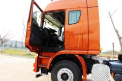 联合卡车 U480重卡 480马力 6X4牵引车(蓬翔轮边减速桥)(SQR4251D6ZT4-6)