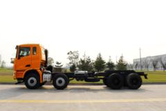 联合卡车U380 380马力 8X4 8.2米自卸车(蓬翔轮边减速桥)(SQR3311D6T6-3)